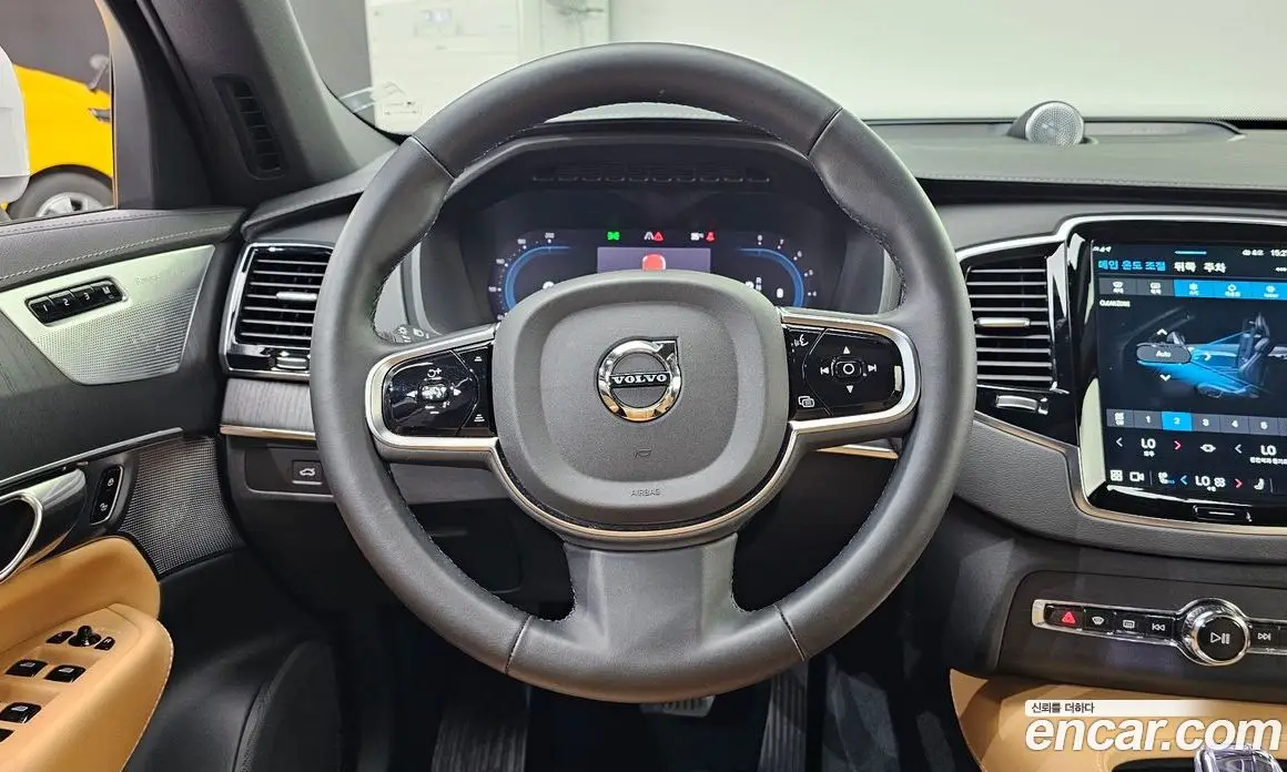 Volvo XC90 2024 2.0 автомат (гидро), фото 18