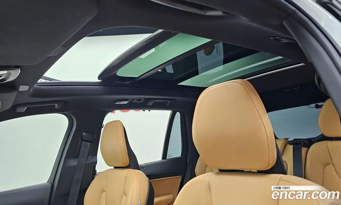 Volvo XC90 2024 2.0 автомат (гидро), фото 24