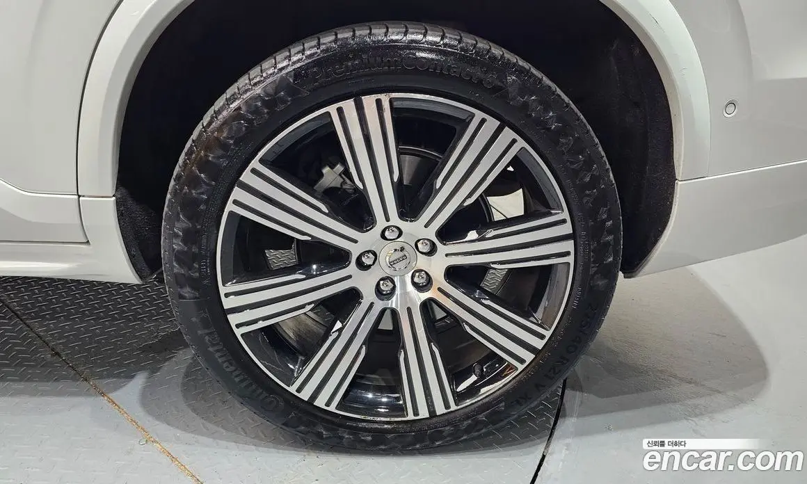Volvo XC90 2024 2.0 автомат (гидро), фото 4