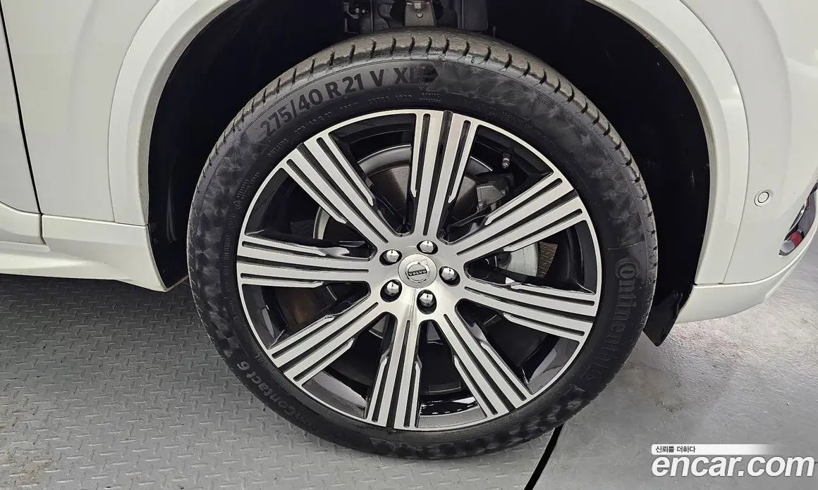Volvo XC90 2024 2.0 автомат (гидро), фото 6