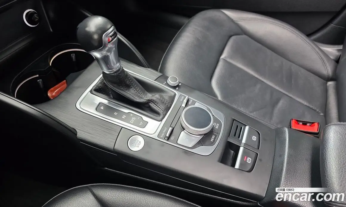 Audi A3 2018 2.0 автомат (гидро), фото 11