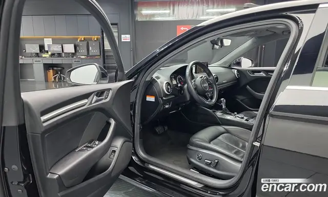 Audi A3 2018 2.0 автомат (гидро), миниатюра 12