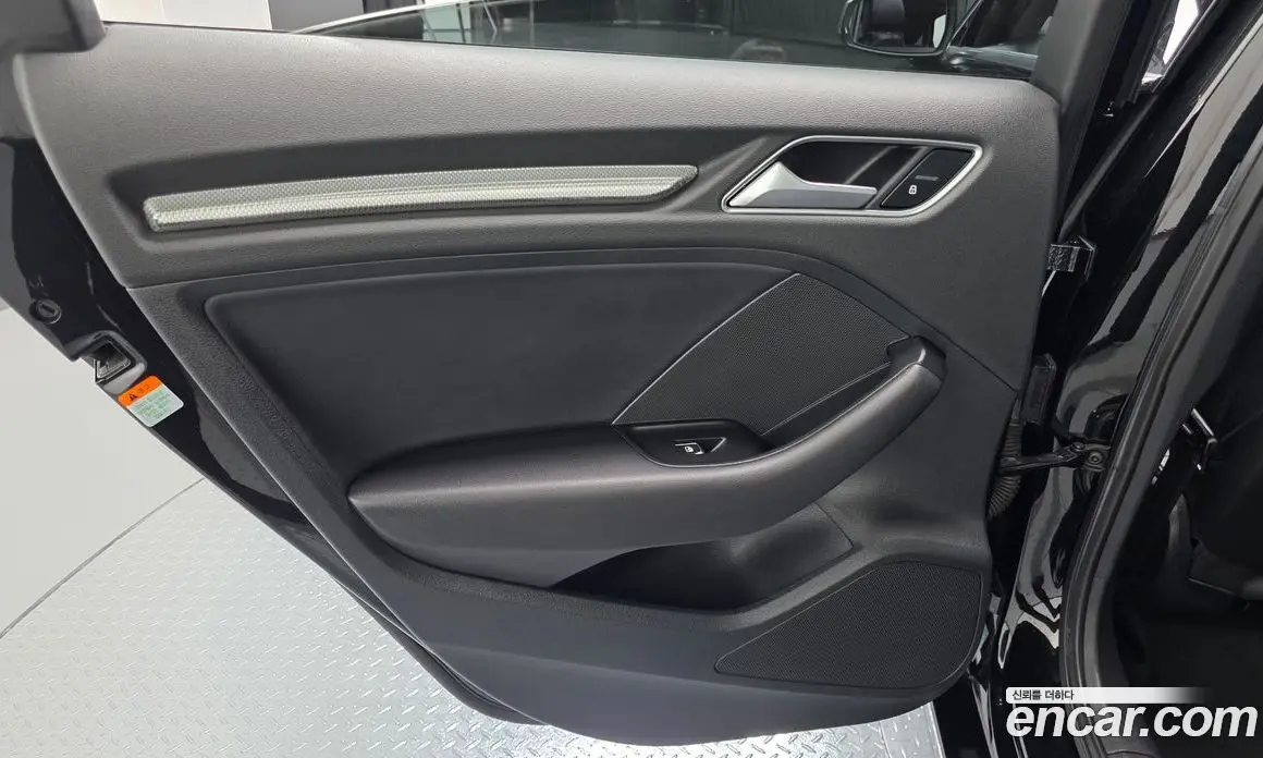 Audi A3 2018 2.0 автомат (гидро), фото 14