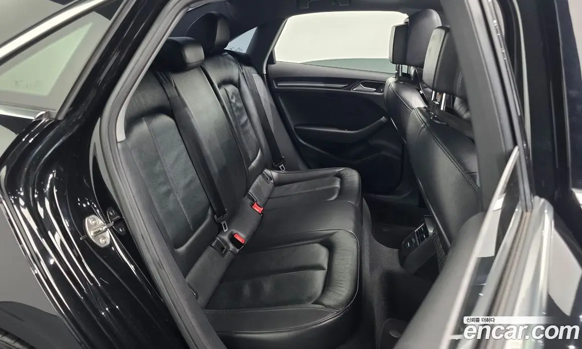 Audi A3 2018 2.0 автомат (гидро), фото 16
