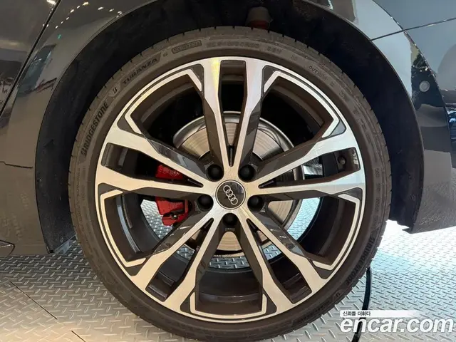 Audi A5 2025 2.0 автомат (гидро), миниатюра 5