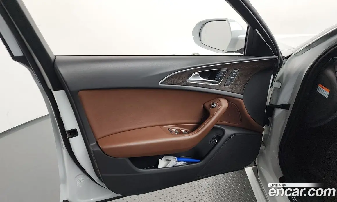Audi A6 2018 2.0 автомат (гидро), фото 14