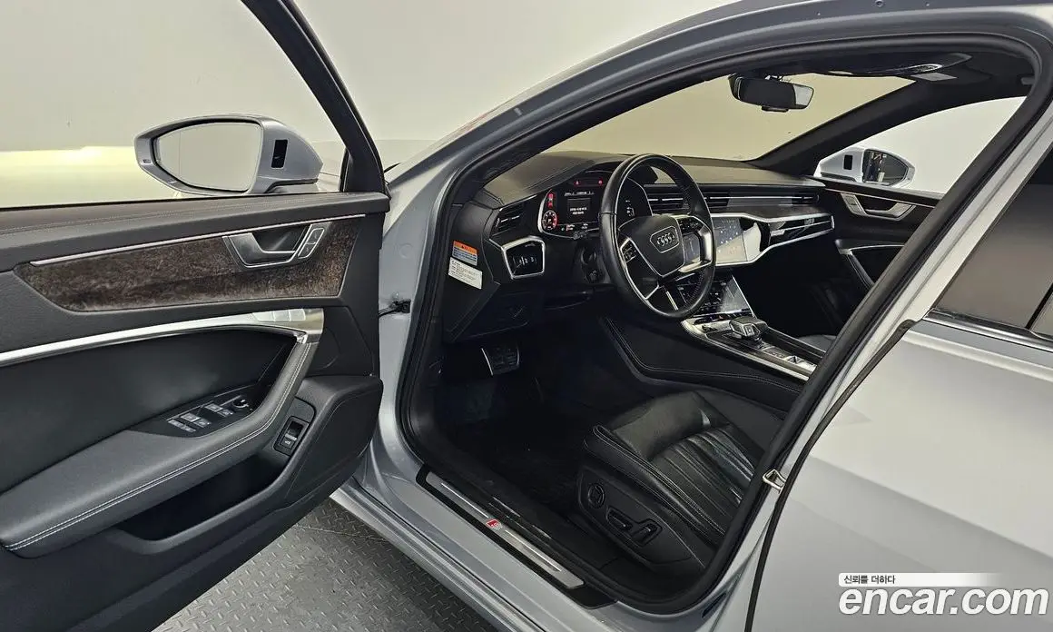 Audi A6 2021 3.0 автомат (гидро), фото 13