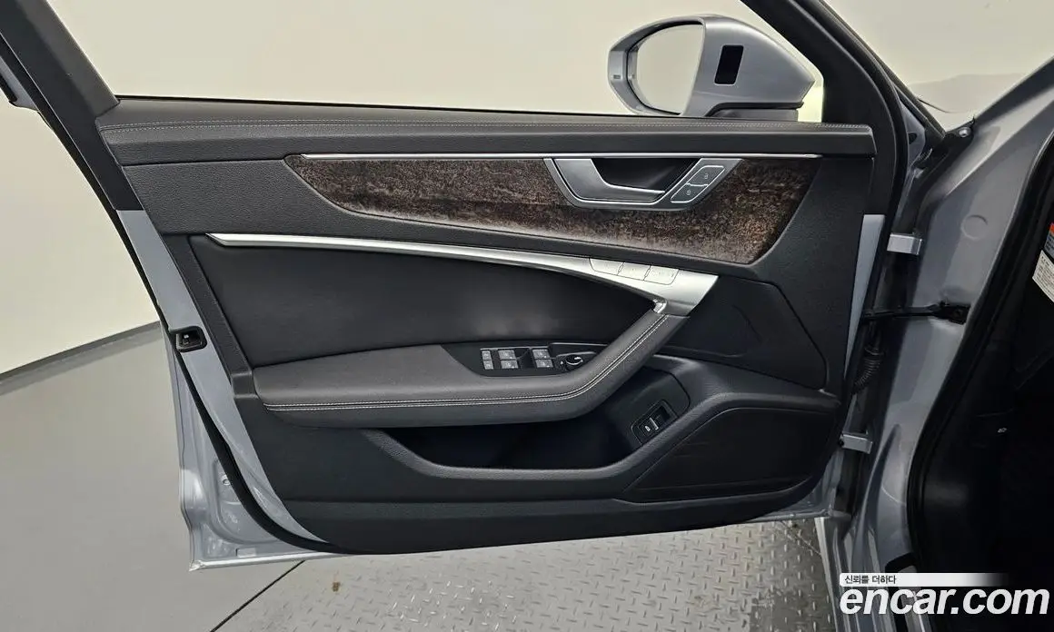 Audi A6 2021 3.0 автомат (гидро), фото 14