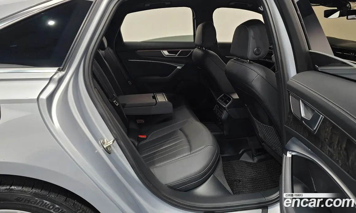 Audi A6 2021 3.0 автомат (гидро), фото 17