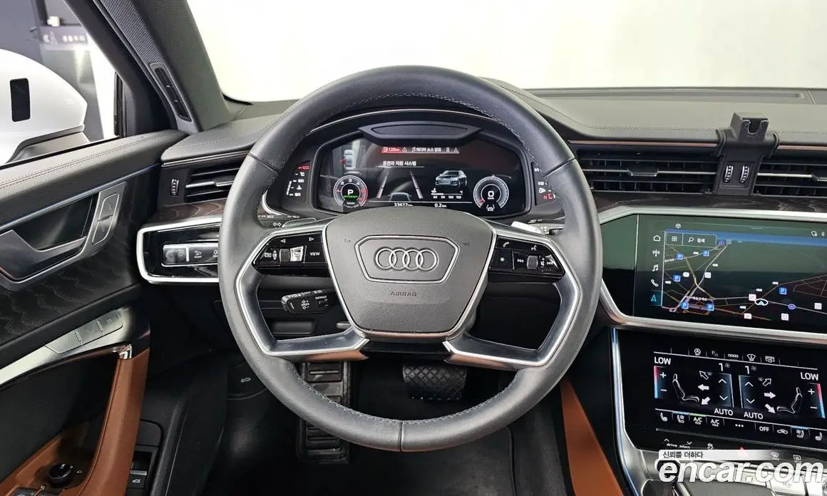 Audi A6 2022 2.0 автомат (гидро), фото 13