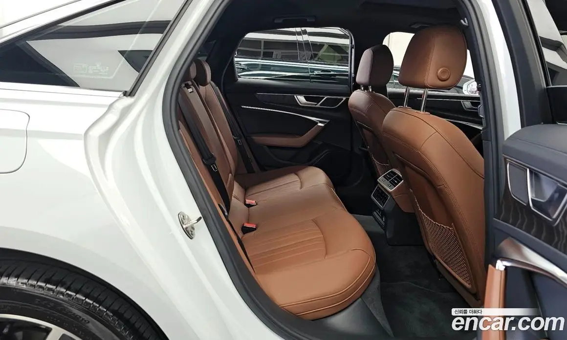 Audi A6 2022 2.0 автомат (гидро), фото 10