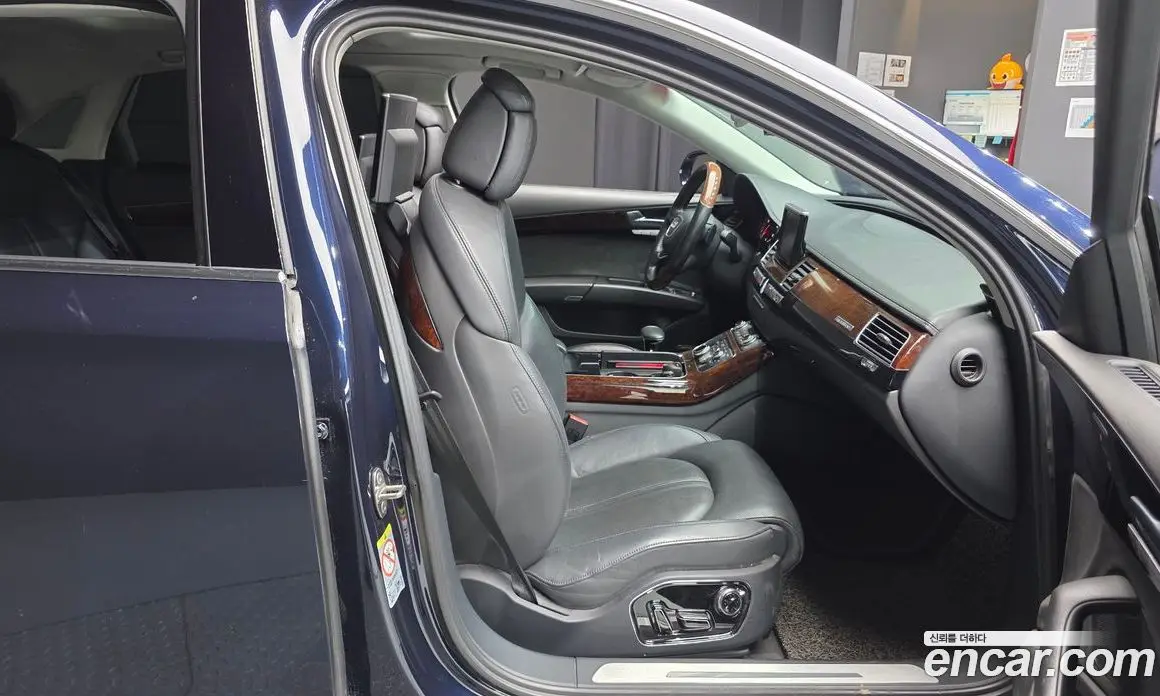 Audi A8 2013 3.0 автомат (гидро), фото 12