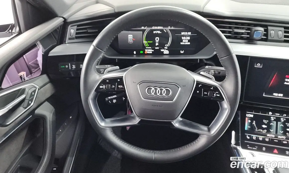 Audi e-tron 2021 0.2 автомат (гидро), фото 17