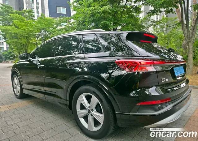 Audi Q4 e-tron 2023 0.2 автомат (гидро), миниатюра 4