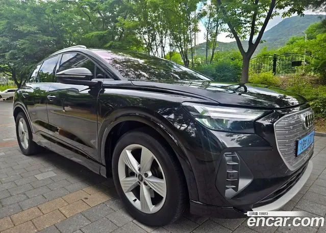 Audi Q4 e-tron 2023 0.2 автомат (гидро), миниатюра 8