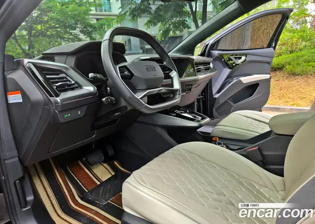 Audi Q4 e-tron 2023 0.2 автомат (гидро), миниатюра 10