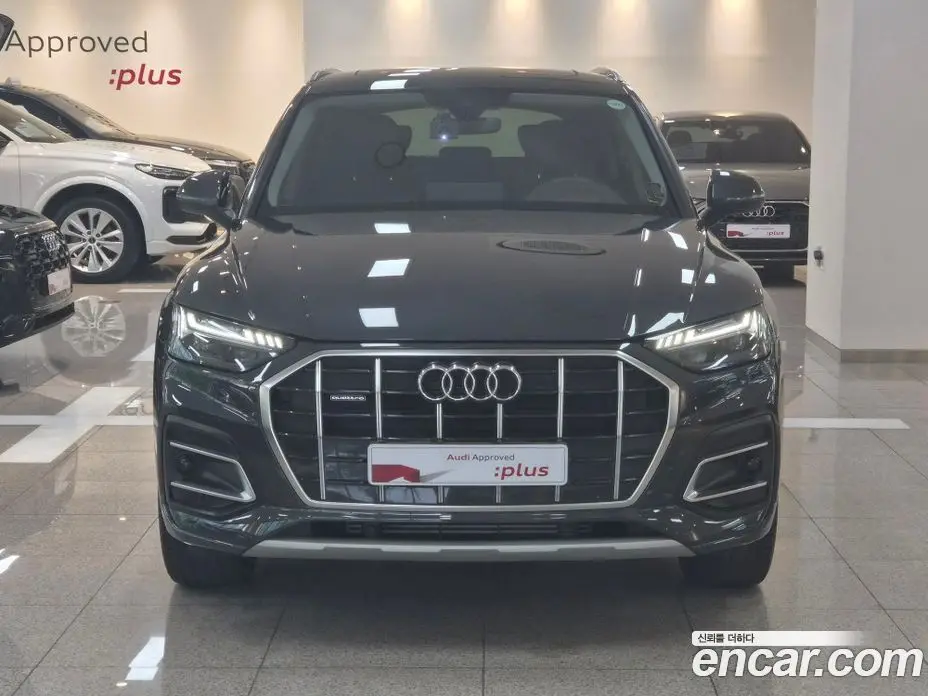 Audi Q5 2023 2.0 автомат (гидро), фото 3