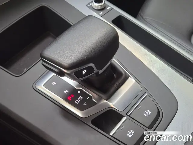 Audi Q5 2023 2.0 автомат (гидро), миниатюра 9