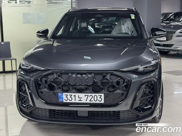 Audi Q5, 2025, 12 км
