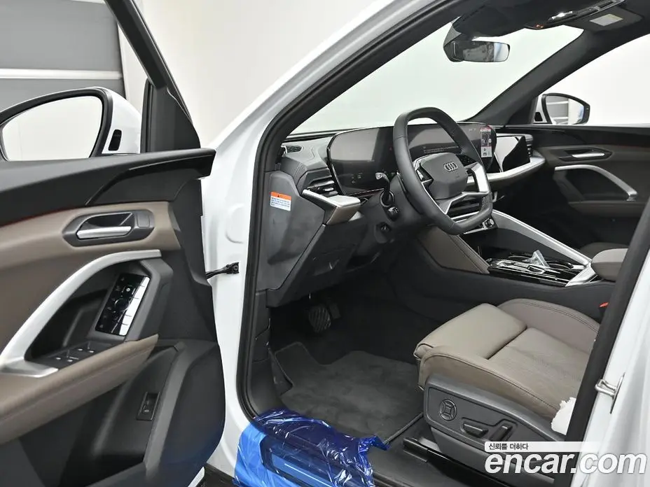 Audi Q5 2025 2.0 автомат (гидро), фото 11