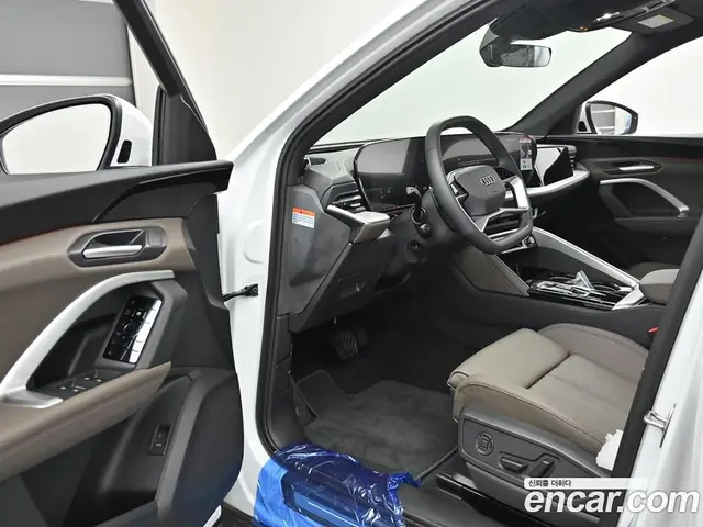 Audi Q5 2025 2.0 автомат (гидро), миниатюра 11