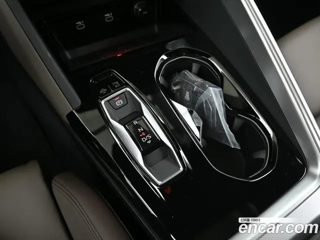 Audi Q5 2025 2.0 автомат (гидро), миниатюра 9