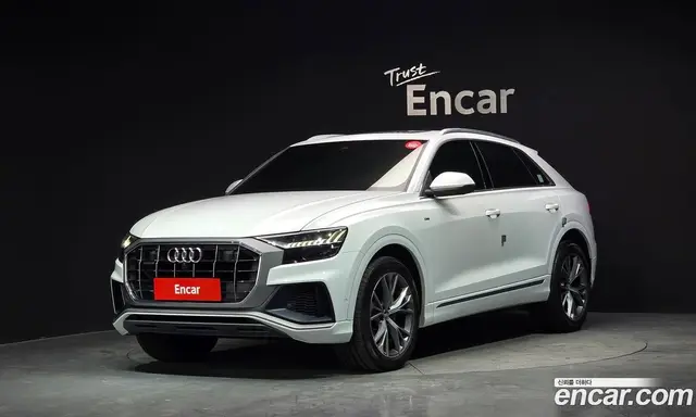 Audi Q8, 2021, 169 228 км