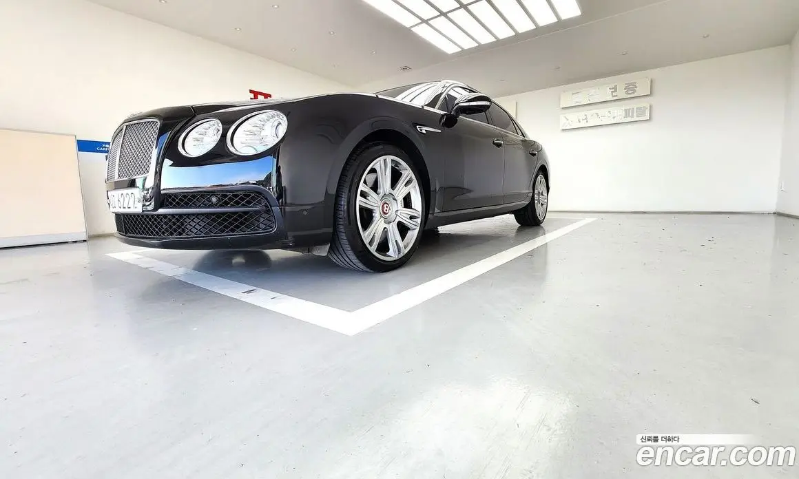 Bentley Flying Spur 2014 4.0 автомат (гидро), фото 2 Bentley Flying Spur 2014 4.0 автомат (гидро), фото 2