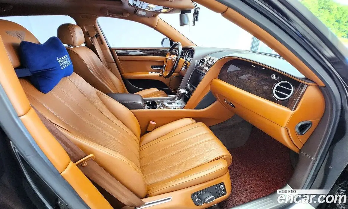 Bentley Flying Spur 2014 4.0 автомат (гидро), фото 15 Bentley Flying Spur 2014 4.0 автомат (гидро), фото 15