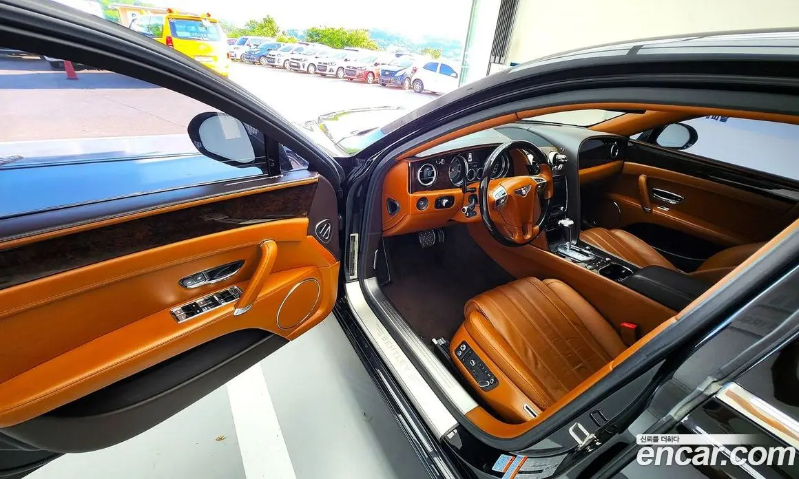 Bentley Flying Spur 2014 4.0 автомат (гидро), фото 20 Bentley Flying Spur 2014 4.0 автомат (гидро), фото 20