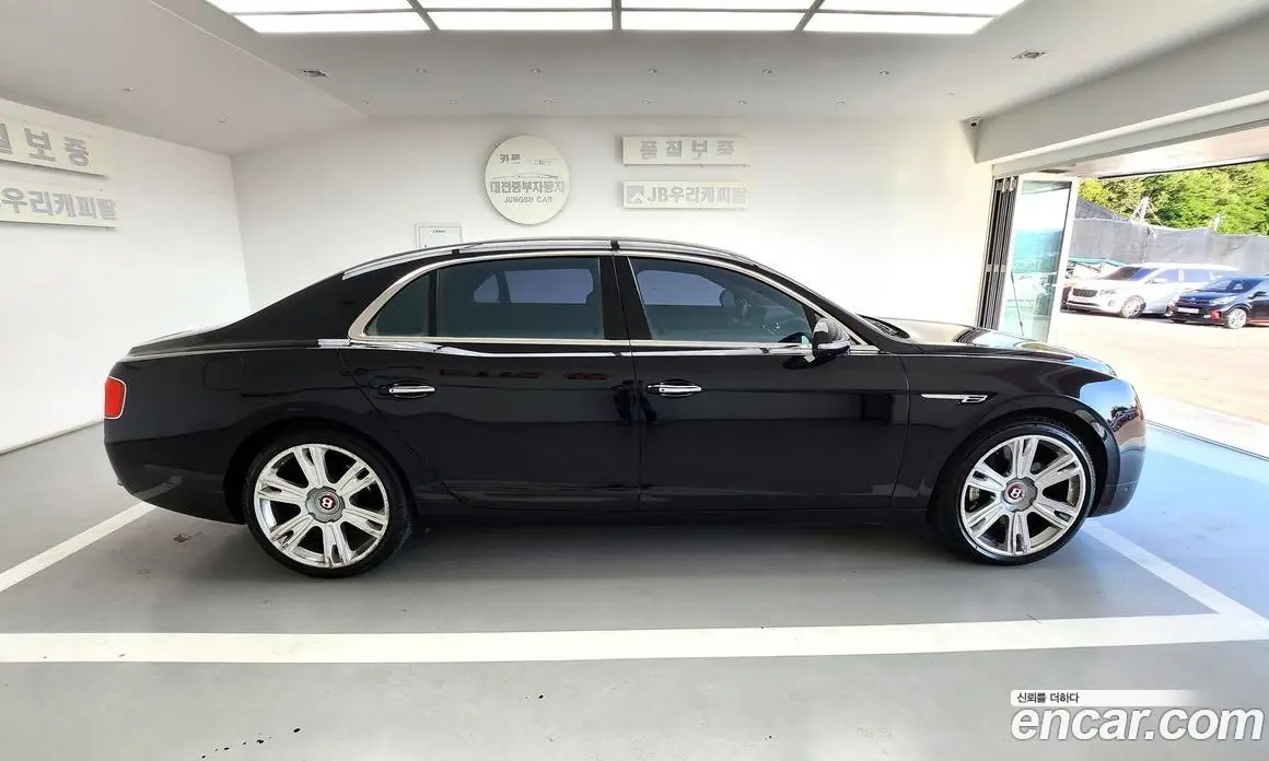 Bentley Flying Spur 2014 4.0 автомат (гидро), фото 8 Bentley Flying Spur 2014 4.0 автомат (гидро), фото 8