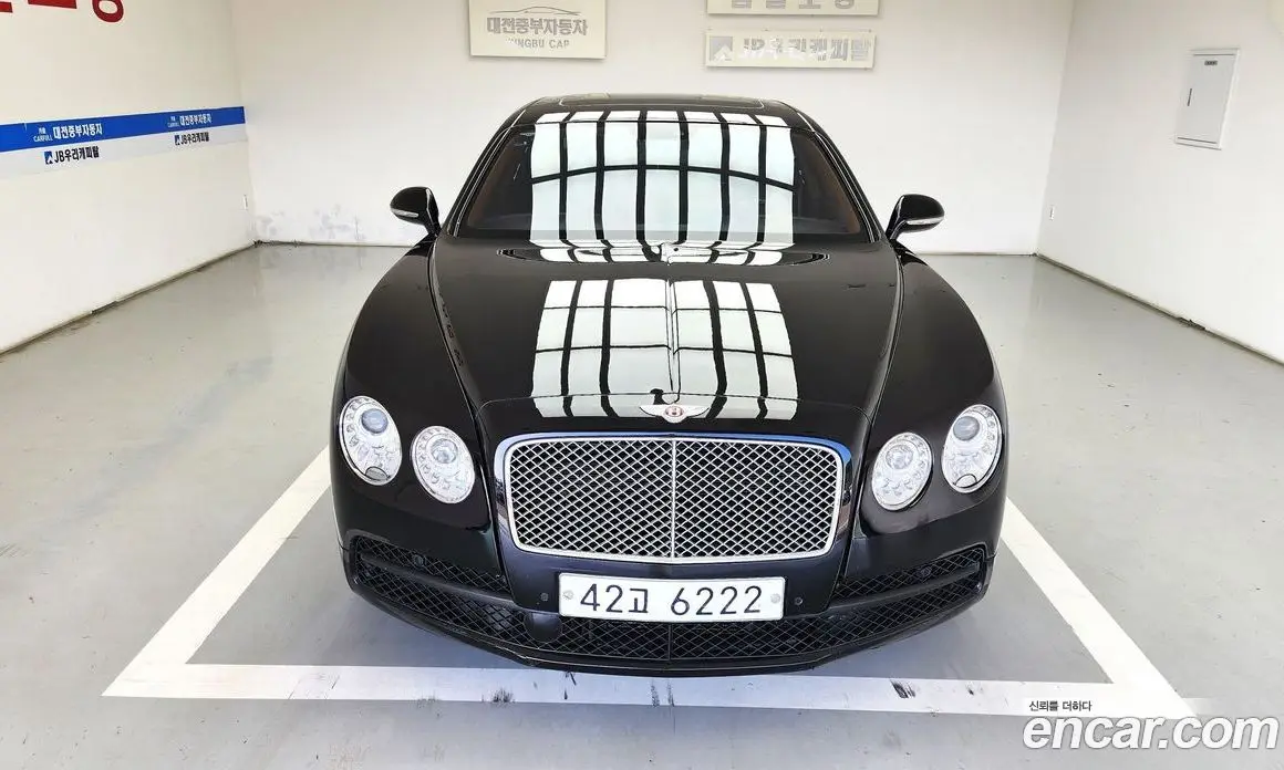 Bentley Flying Spur 2014 4.0 автомат (гидро), фото 10 Bentley Flying Spur 2014 4.0 автомат (гидро), фото 10