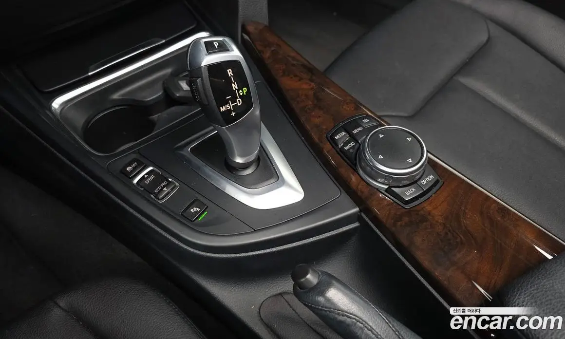 BMW 3 серия 2015 2.0 автомат (гидро), фото 11