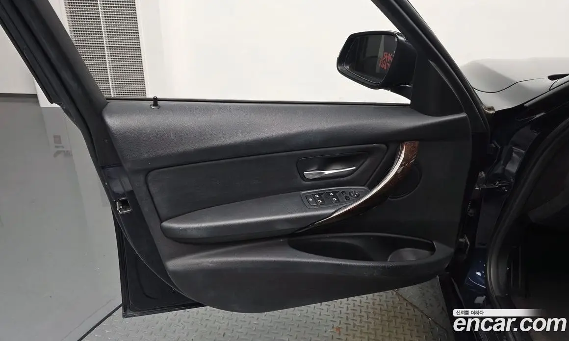 BMW 3 серия 2015 2.0 автомат (гидро), фото 13