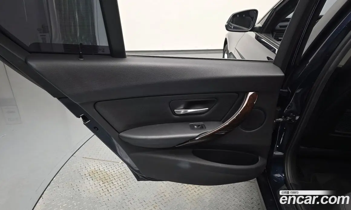 BMW 3 серия 2015 2.0 автомат (гидро), фото 14