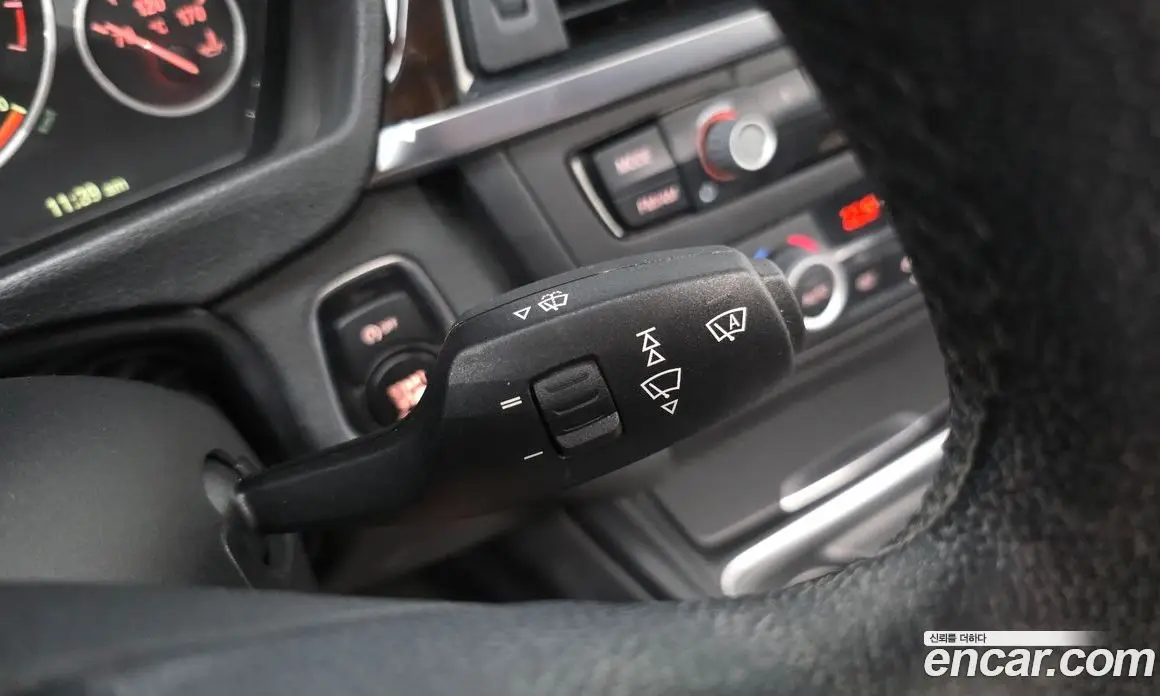 BMW 3 серия 2015 2.0 автомат (гидро), фото 26