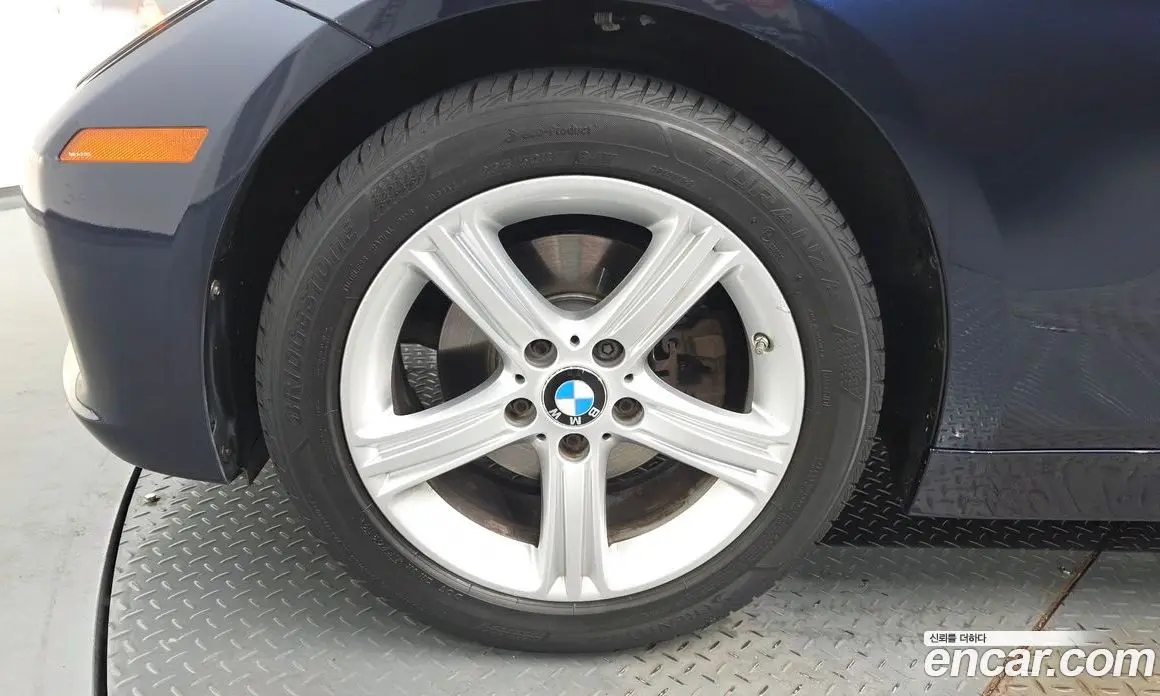 BMW 3 серия 2015 2.0 автомат (гидро), фото 4