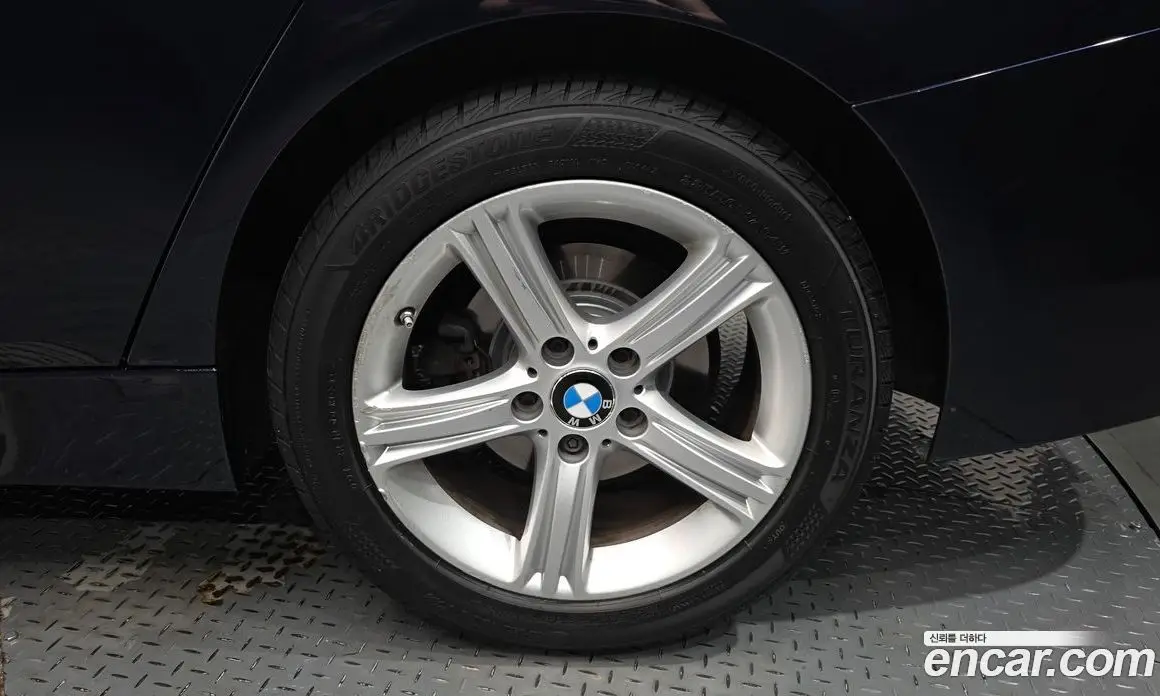 BMW 3 серия 2015 2.0 автомат (гидро), фото 6