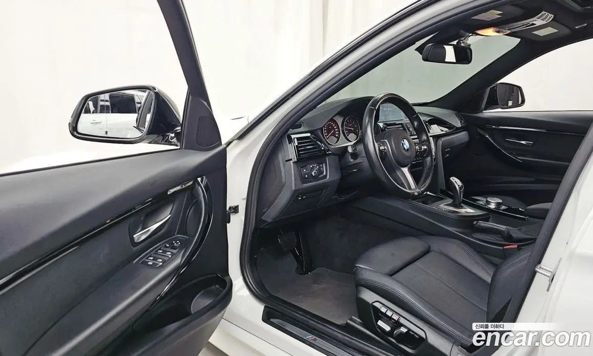 BMW 3 серия 2018 2.0 автомат (гидро), фото 13