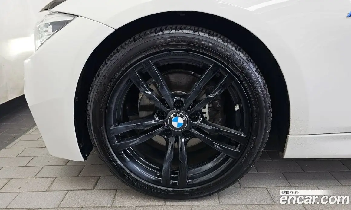 BMW 3 серия 2018 2.0 автомат (гидро), фото 5