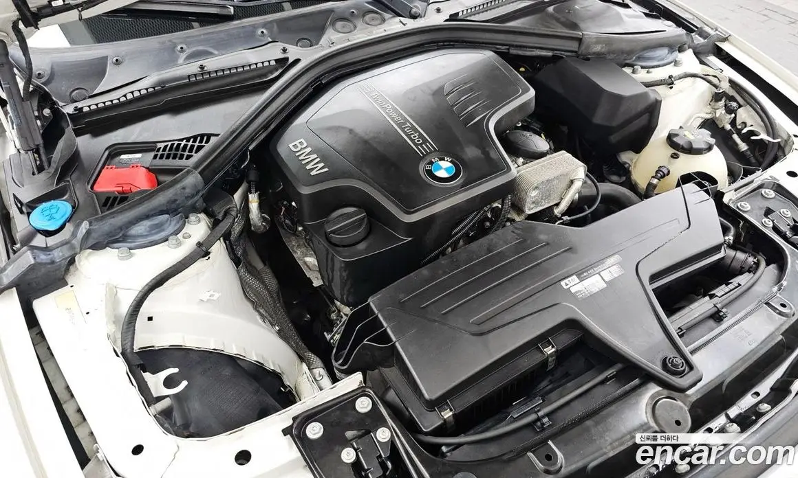 BMW 3 серия 2018 2.0 автомат (гидро), фото 6
