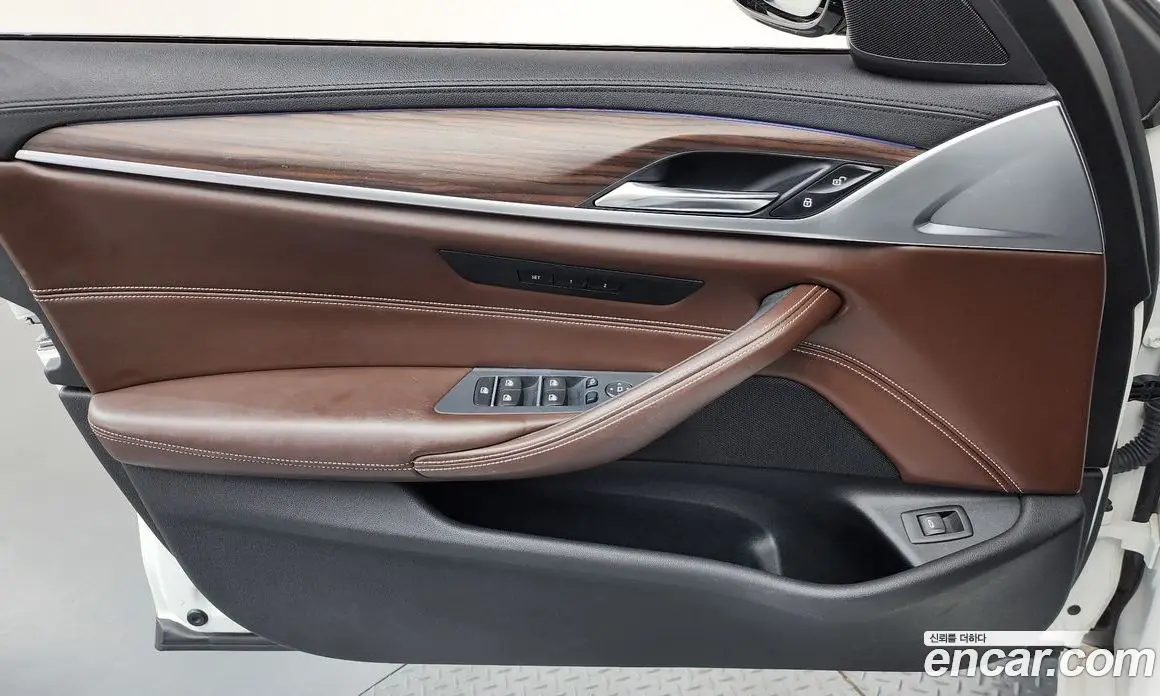 BMW 5 серия 2017 2.0 автомат (гидро), фото 13