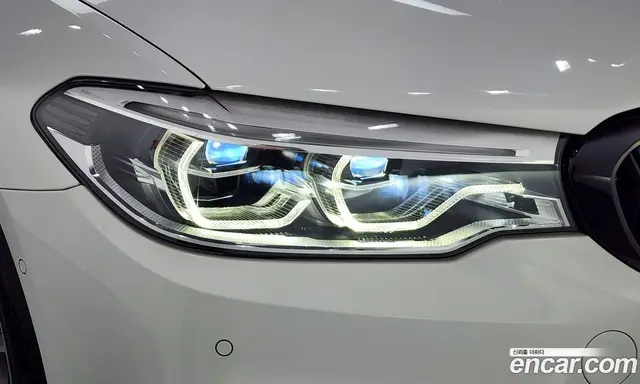 BMW 5 серия 2017 2.0 автомат (гидро), миниатюра 7