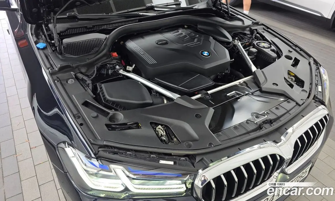 BMW 5 серия 2023 2.0 автомат (гидро), фото 6