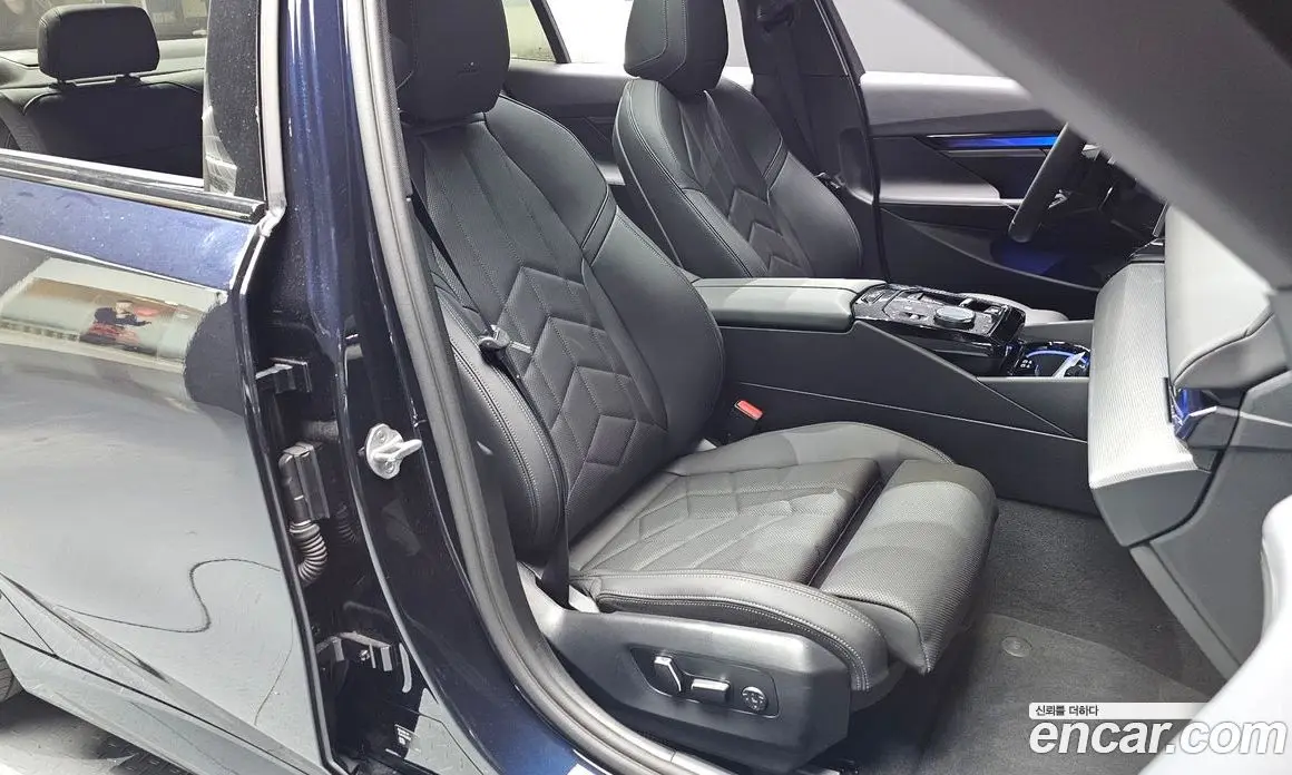 BMW 5 серия 2025 2.0 автомат (гидро), фото 11