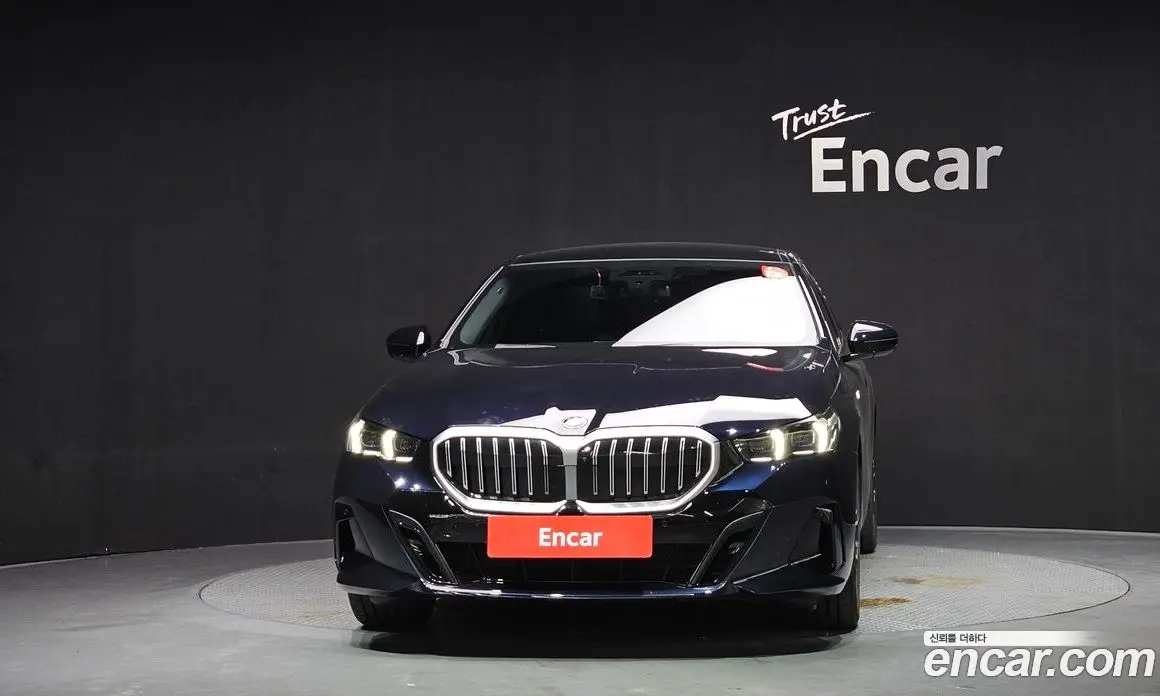 BMW 5 серия 2025 2.0 автомат (гидро), фото 3