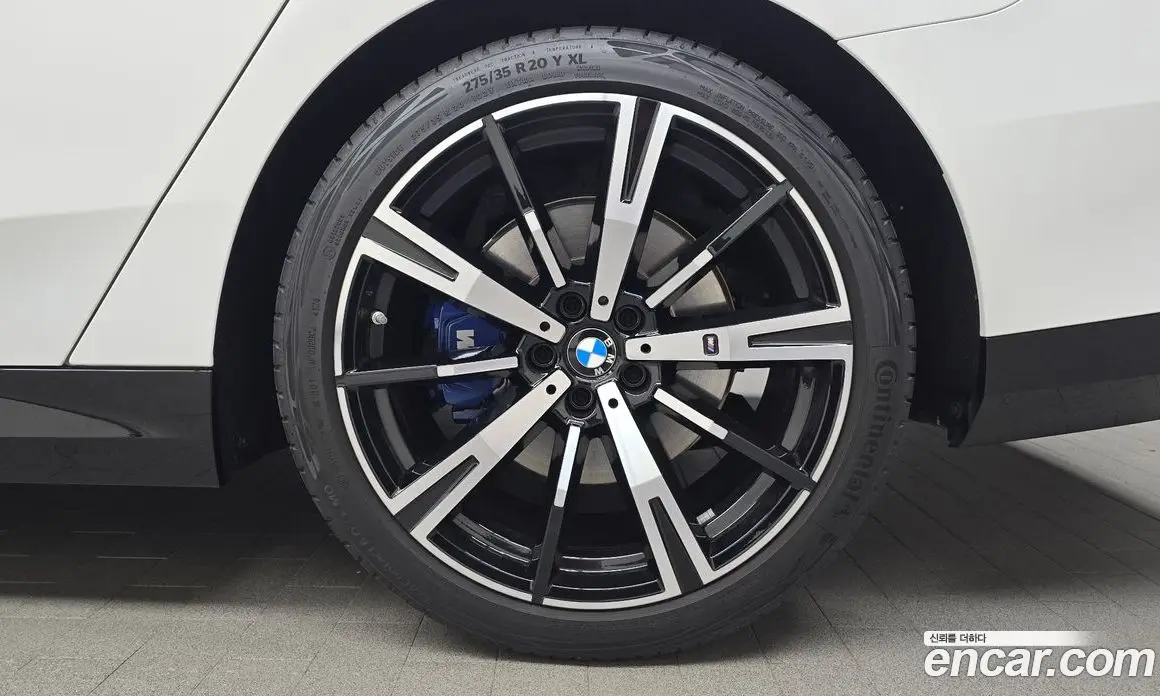 BMW 5 серия 2025 2.0 автомат (гидро), фото 7