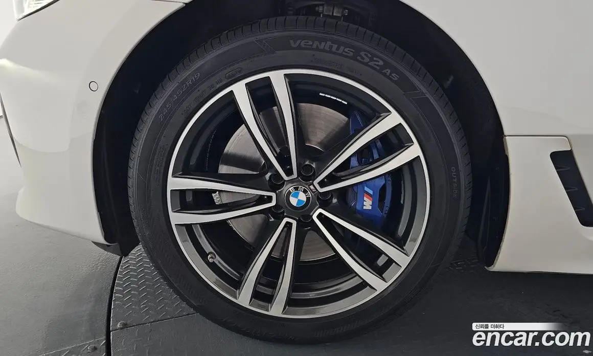 BMW 6 серия 2023 2.0 автомат (гидро), фото 4