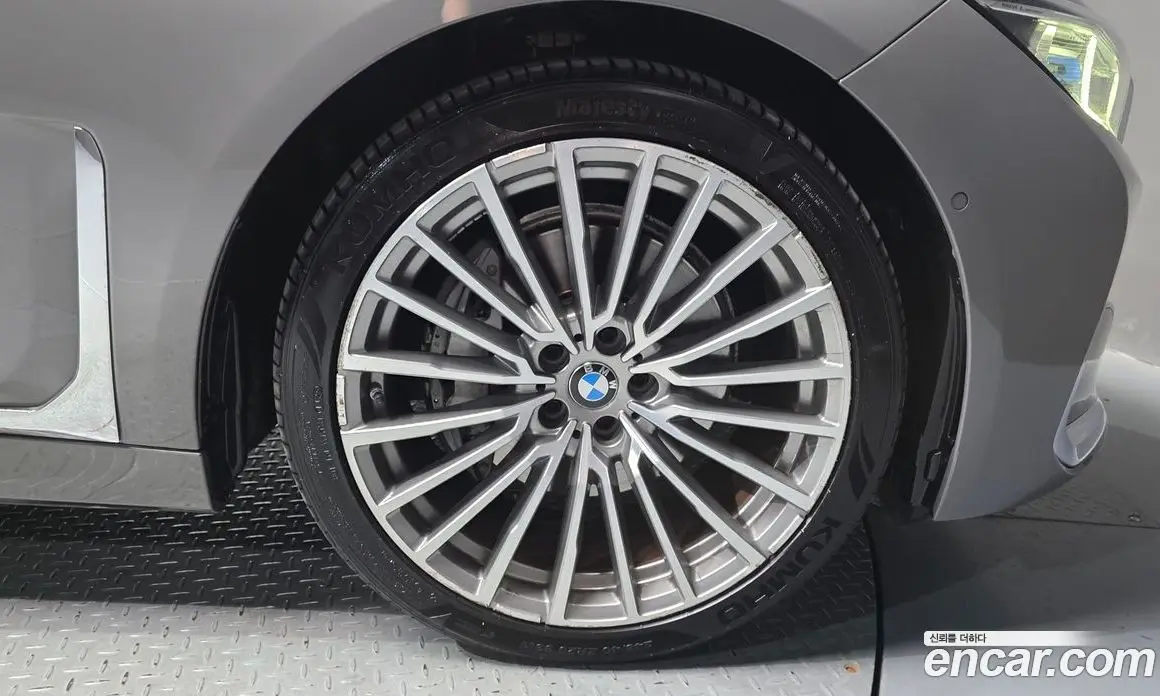 BMW 7 серия 2022 3.0 автомат (гидро), фото 7