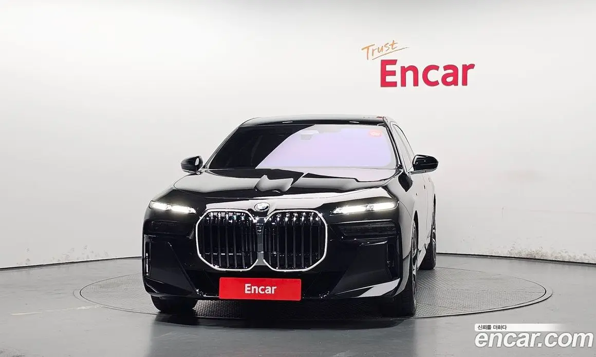 BMW 7 серия 2025 3.0 автомат (гидро), фото 3
